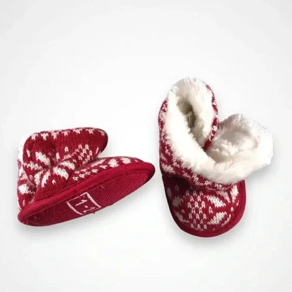 Red Knitted Baby Slippers - Picture 2 of 6